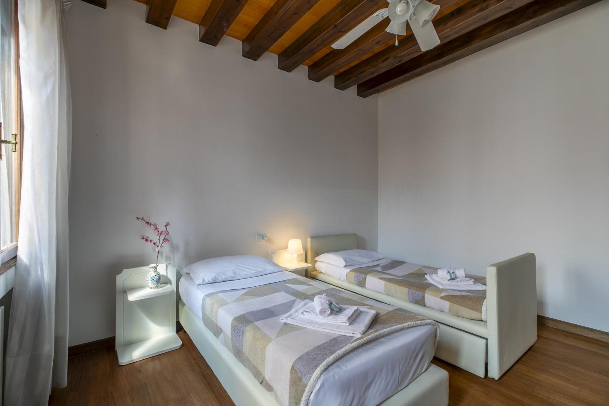 Apartament Giulia House